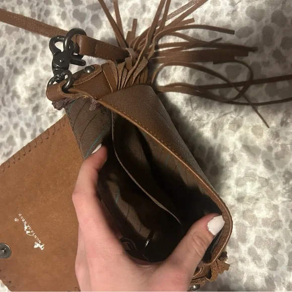 Brown Fringe Crossbody Montana west - Picture 3 of 4